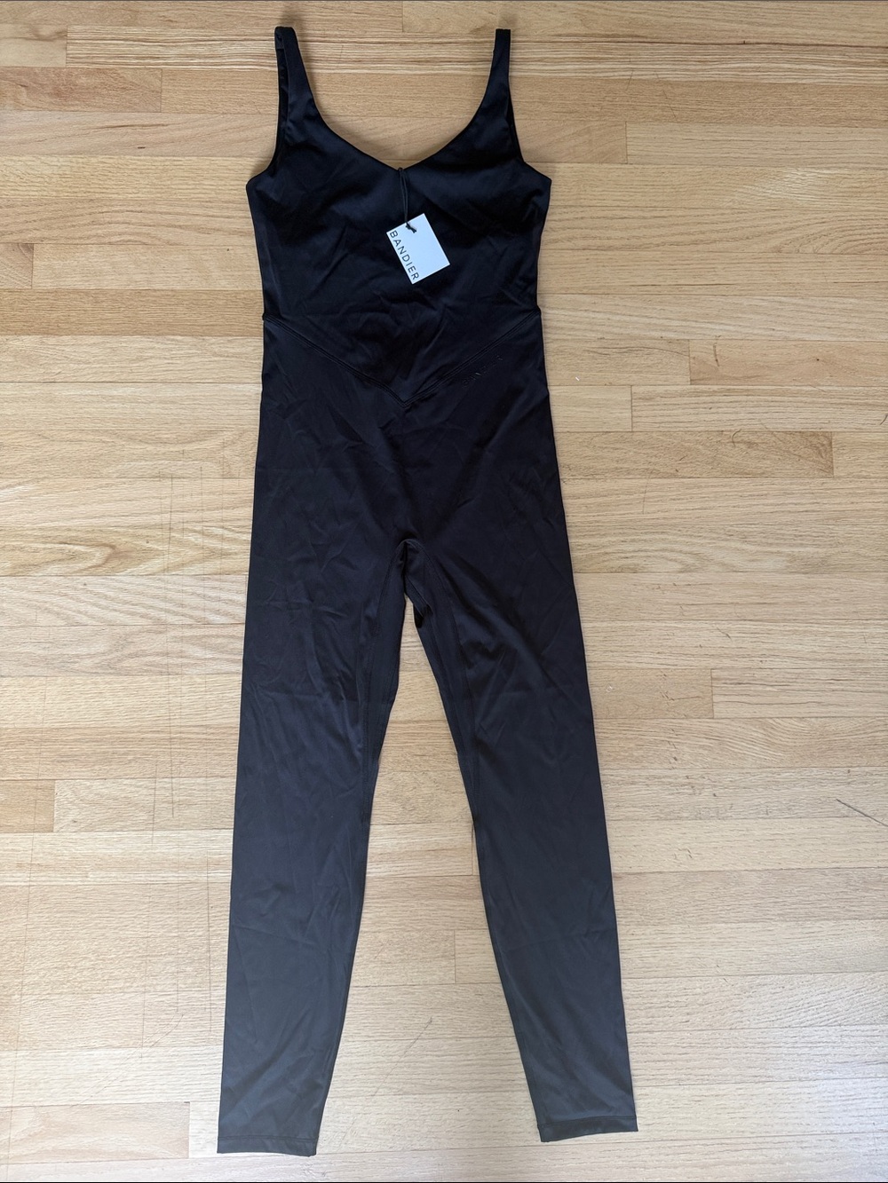 NWT: Bandier V Neck Tempo Full Length Catsuit, sz Small